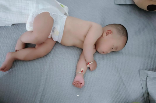 江西宝宝短发型女